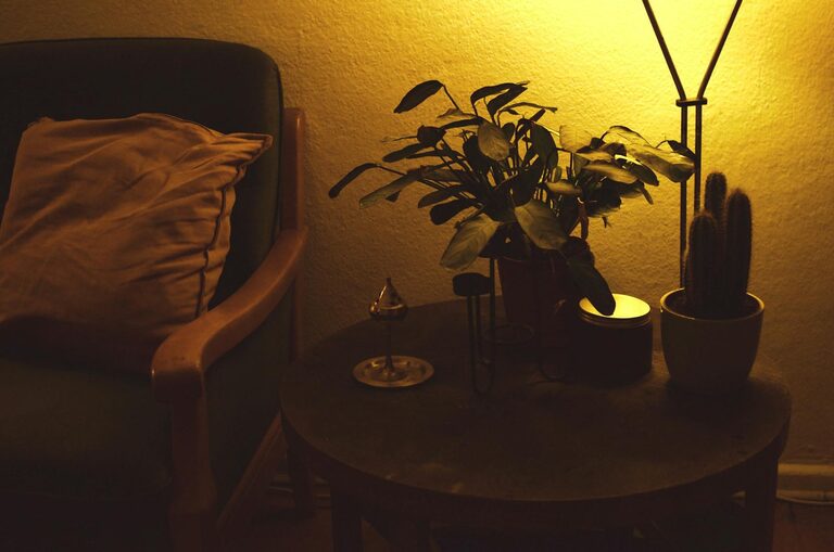 Tips for Creating a Cozy and Inviting Home Environment